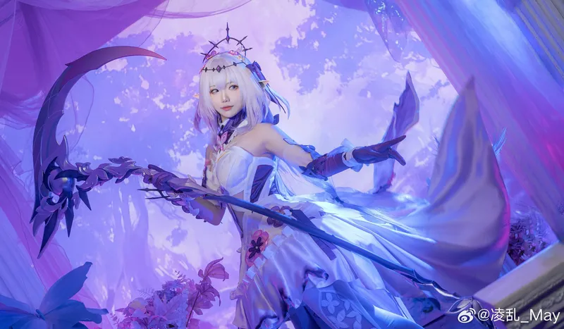 《崩坏星穹铁道》遐蝶cosplay展示