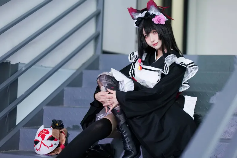 《蔚蓝档案》狐坂若藻cosplay展示