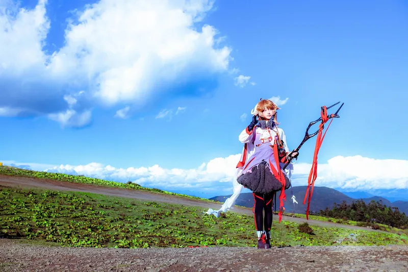 《明日方舟》艾雅法拉cosplay展示