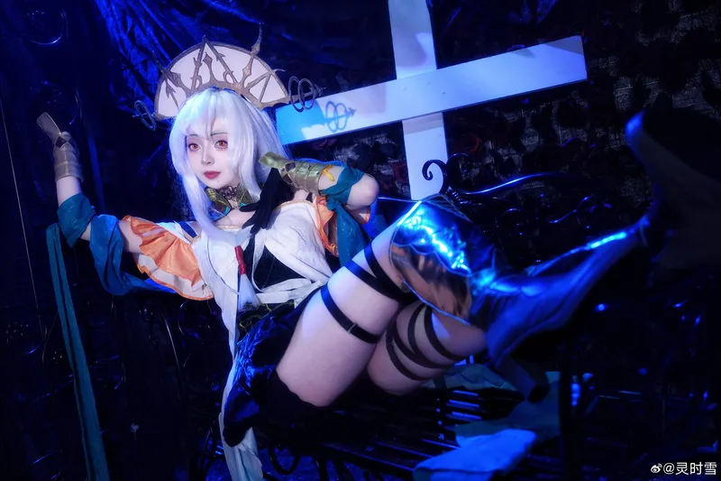 《明日方舟》浊心斯卡蒂cosplay展示