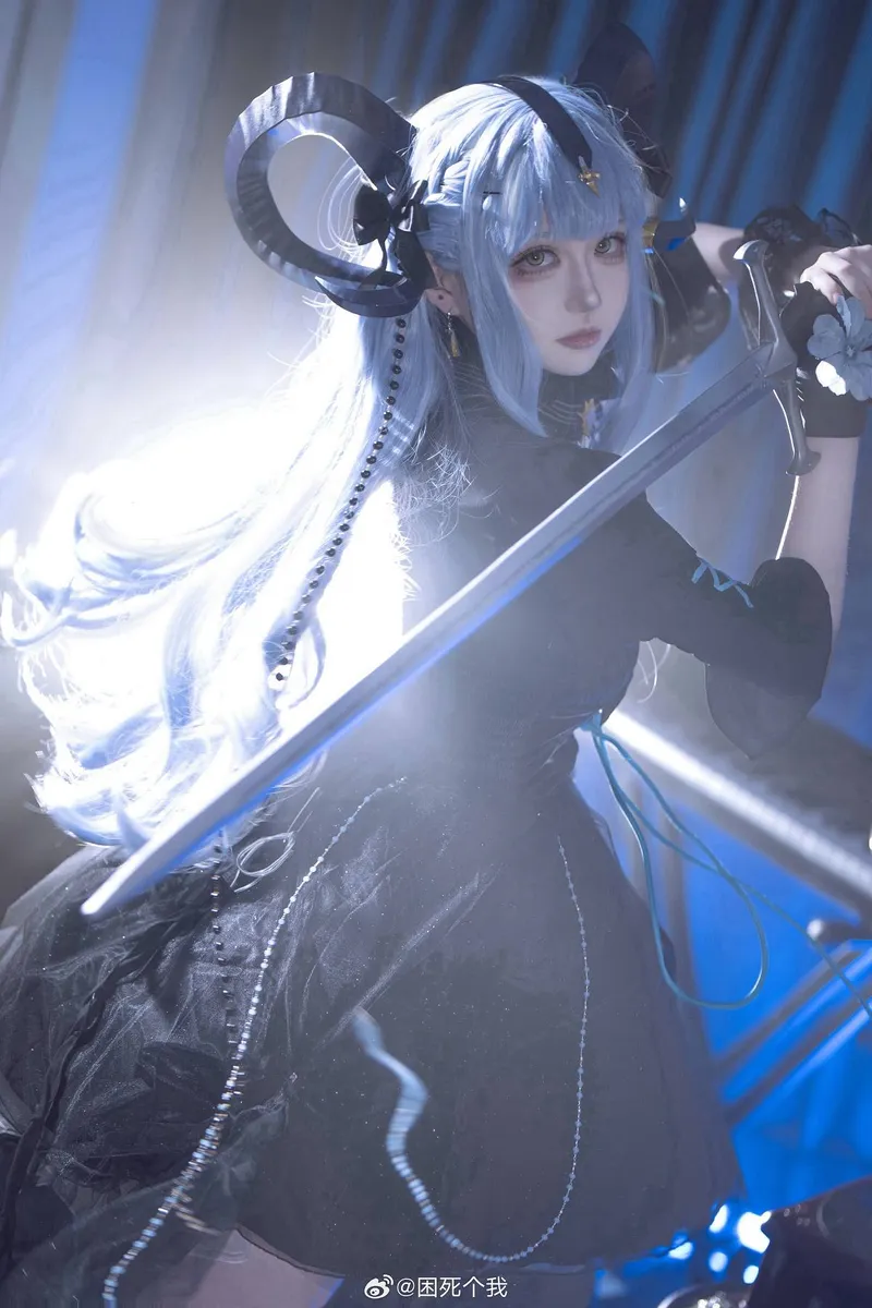 《BanGDream!》丰川祥子Cosplay展示