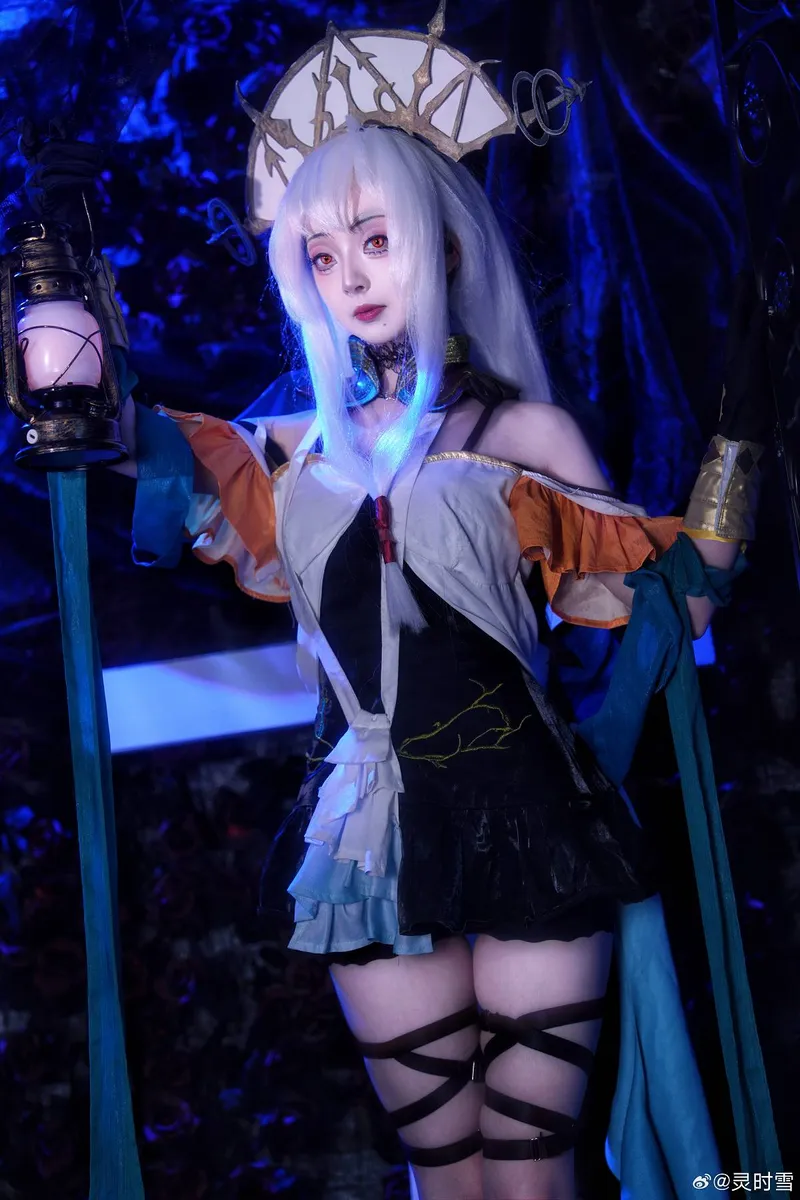 《明日方舟》浊心斯卡蒂cosplay展示