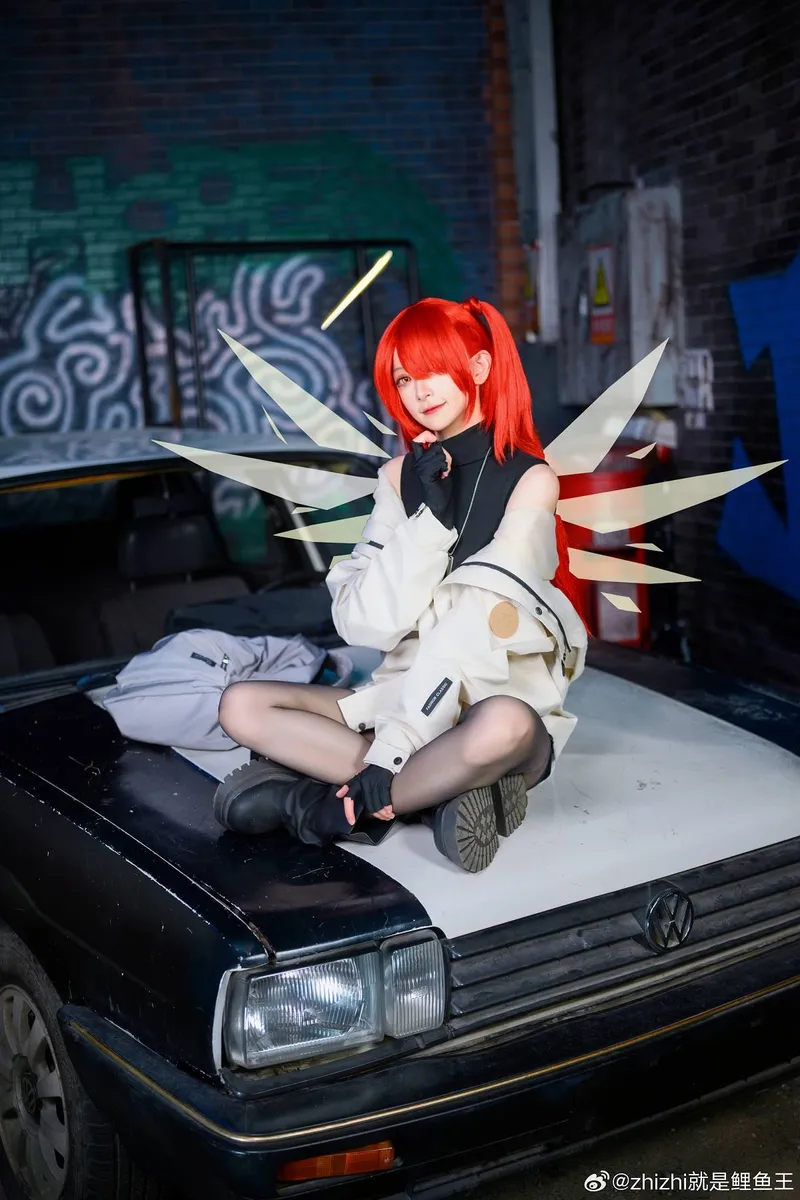 《明日方舟》新约能天使cosplay展示