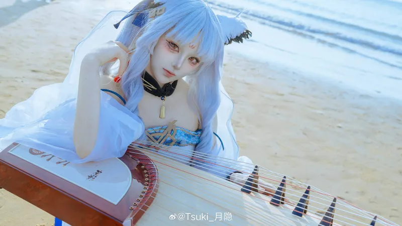 《明日方舟》白面鸮cosplay-神态还原度满分的清新展现