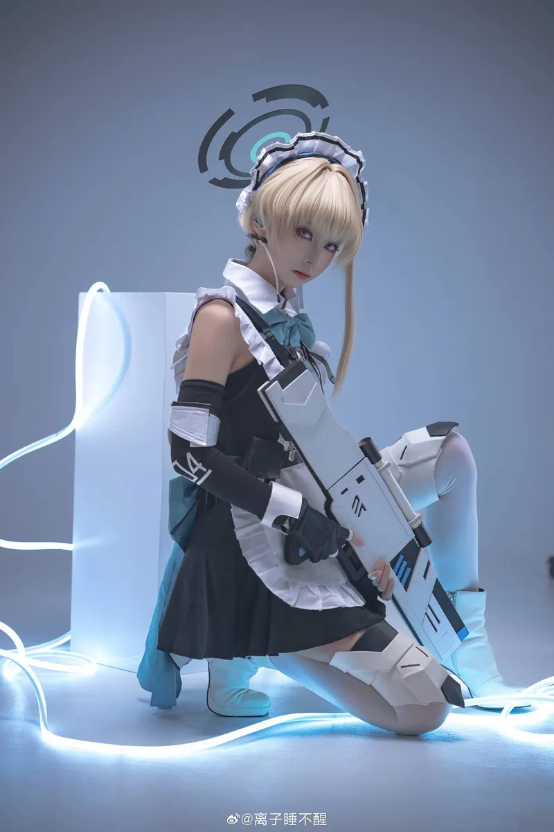 《蔚蓝档案》飞鸟马时cosplay展示