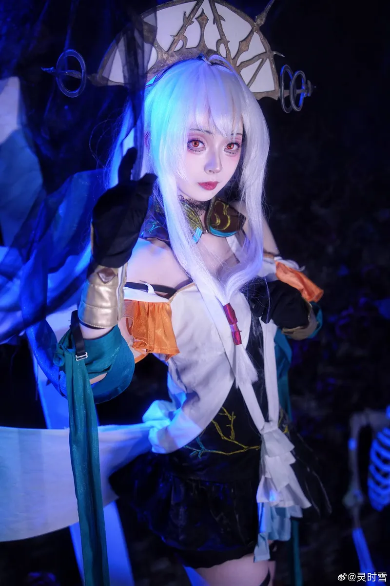 《明日方舟》浊心斯卡蒂cosplay展示