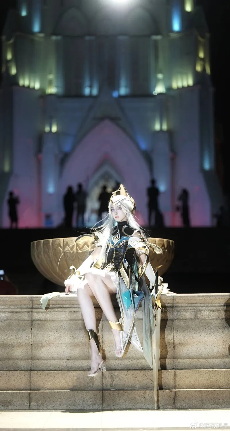 《王者荣耀》露娜cosplay