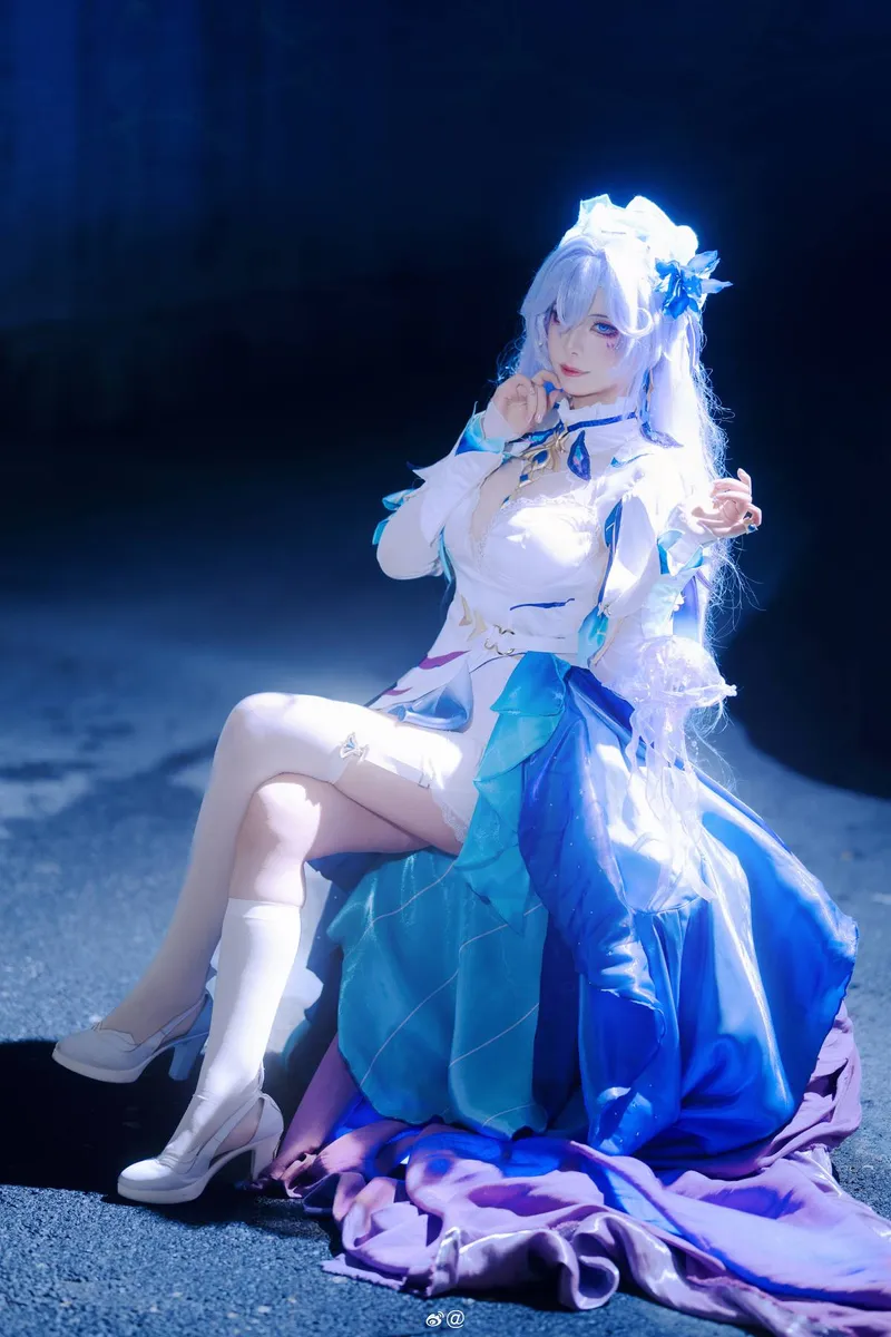 《鸣潮》坎特蕾拉cosplay