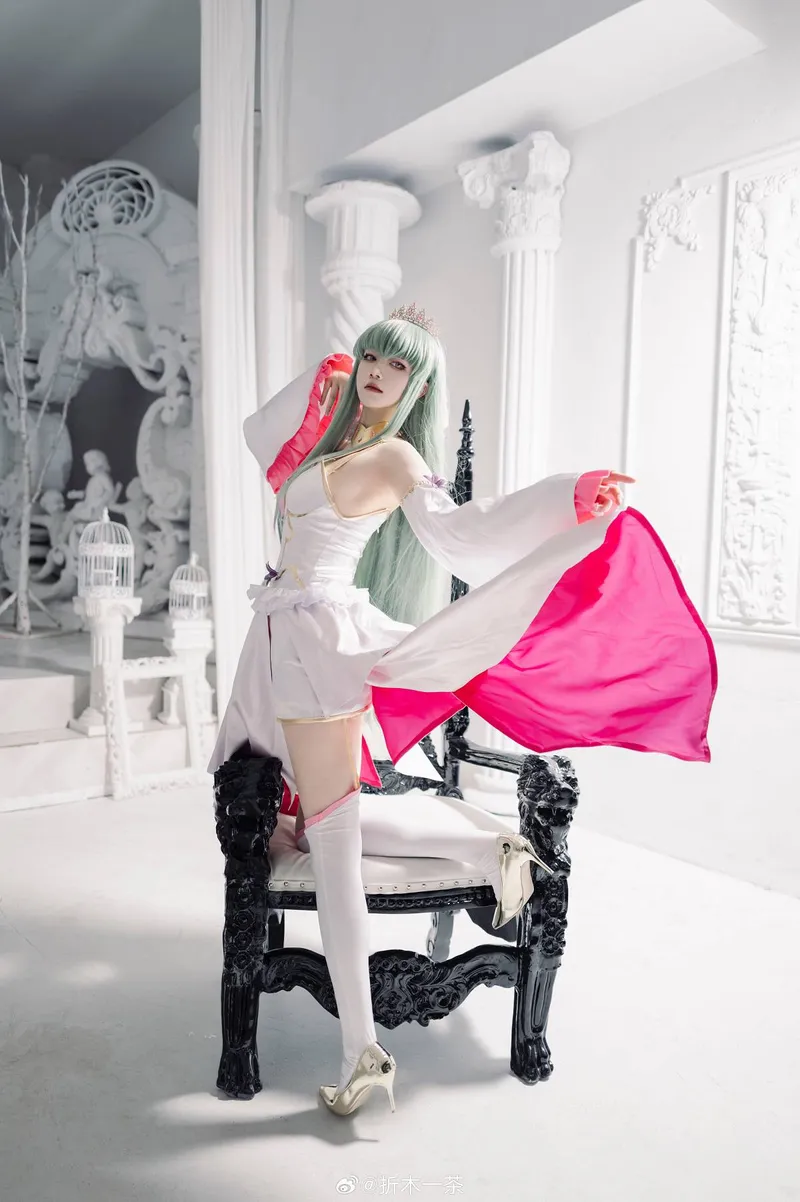 《反叛的鲁路修》C.C.角色Cosplay展示