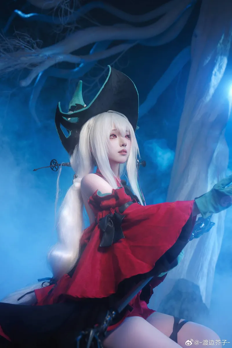 《明日方舟》浊心斯卡蒂cosplay展示