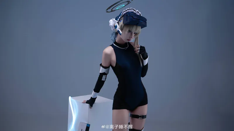 《蔚蓝档案》飞鸟马时cosplay展示