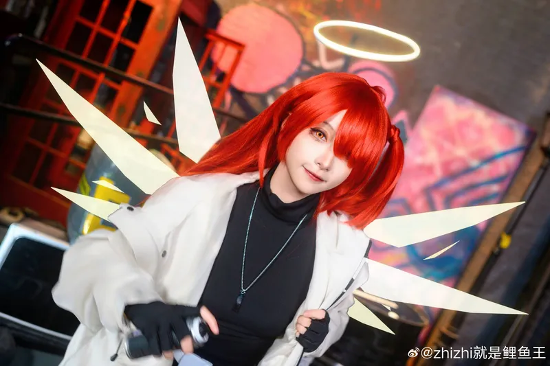《明日方舟》新约能天使cosplay展示