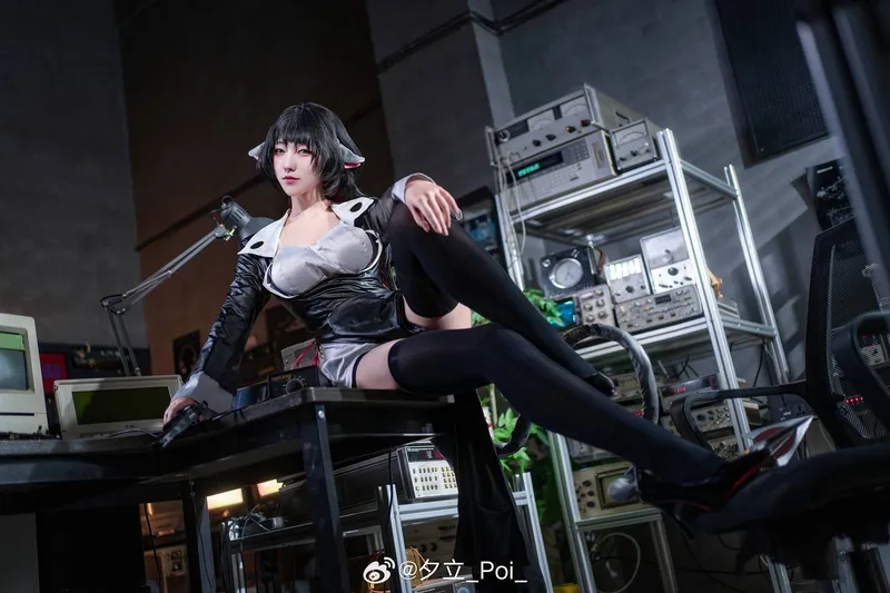 《绝区零》简杜cosplay展示