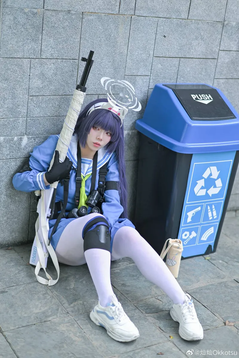 《蔚蓝档案》霞泽美游cosplay展示