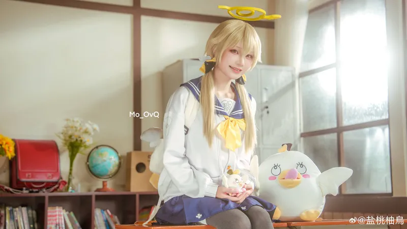 《蔚蓝档案》日富美cosplay