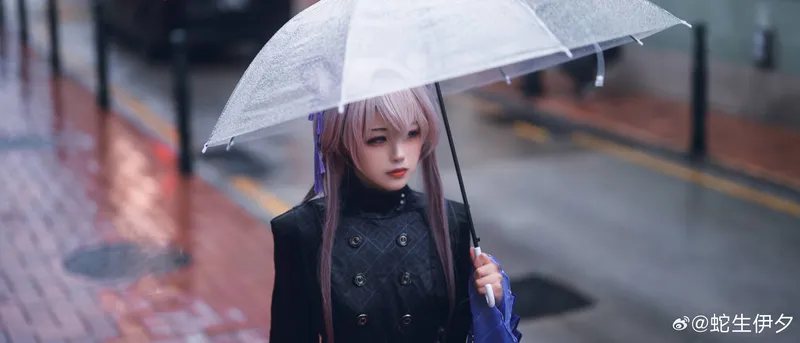 《明日方舟》林雨霞cosplay-龙门雨天再现