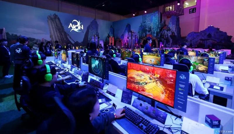 《永恒之塔2》试玩排队超4小时