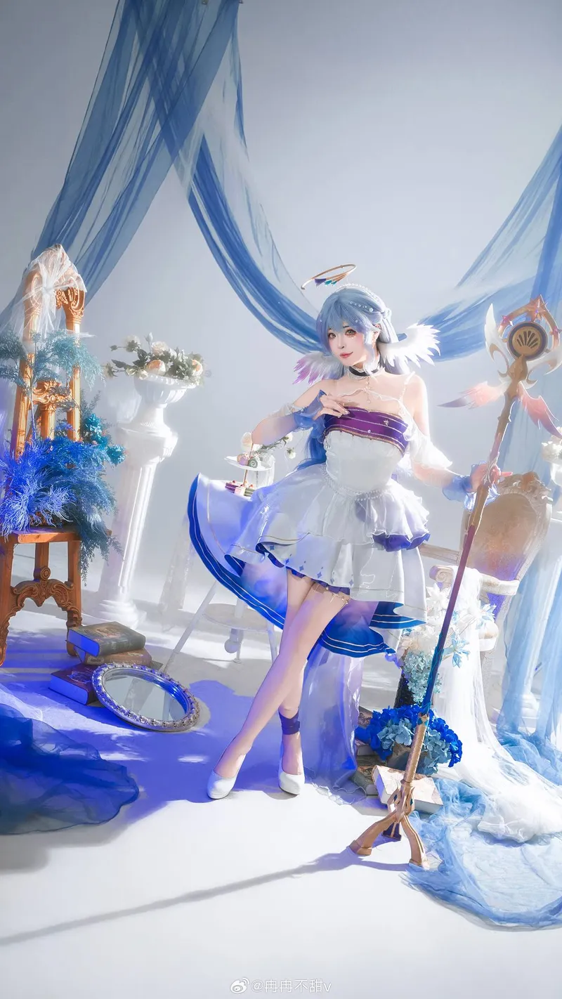 《崩坏星穹铁道》知更鸟cosplay