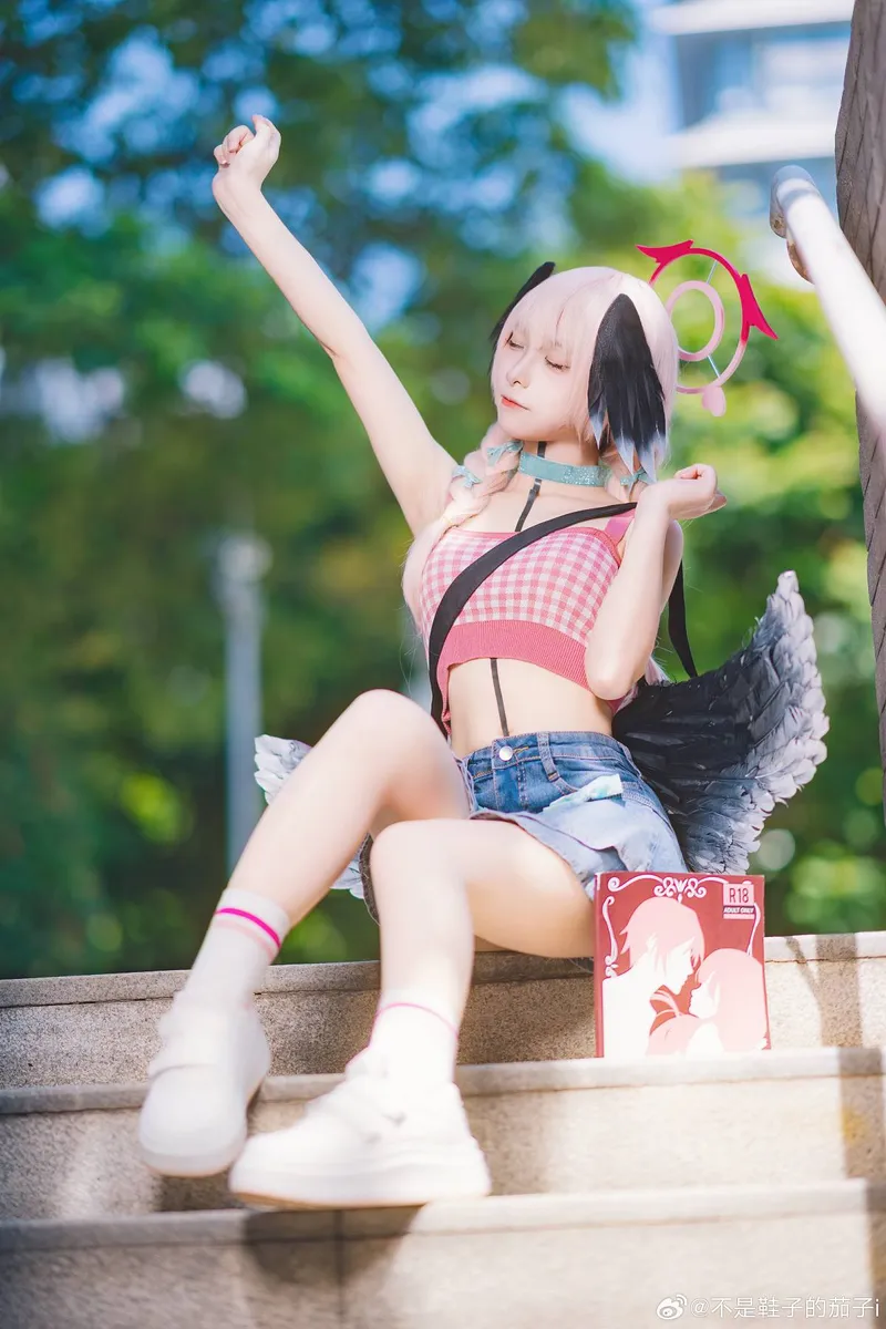 《蔚蓝档案》下江小春cosplay