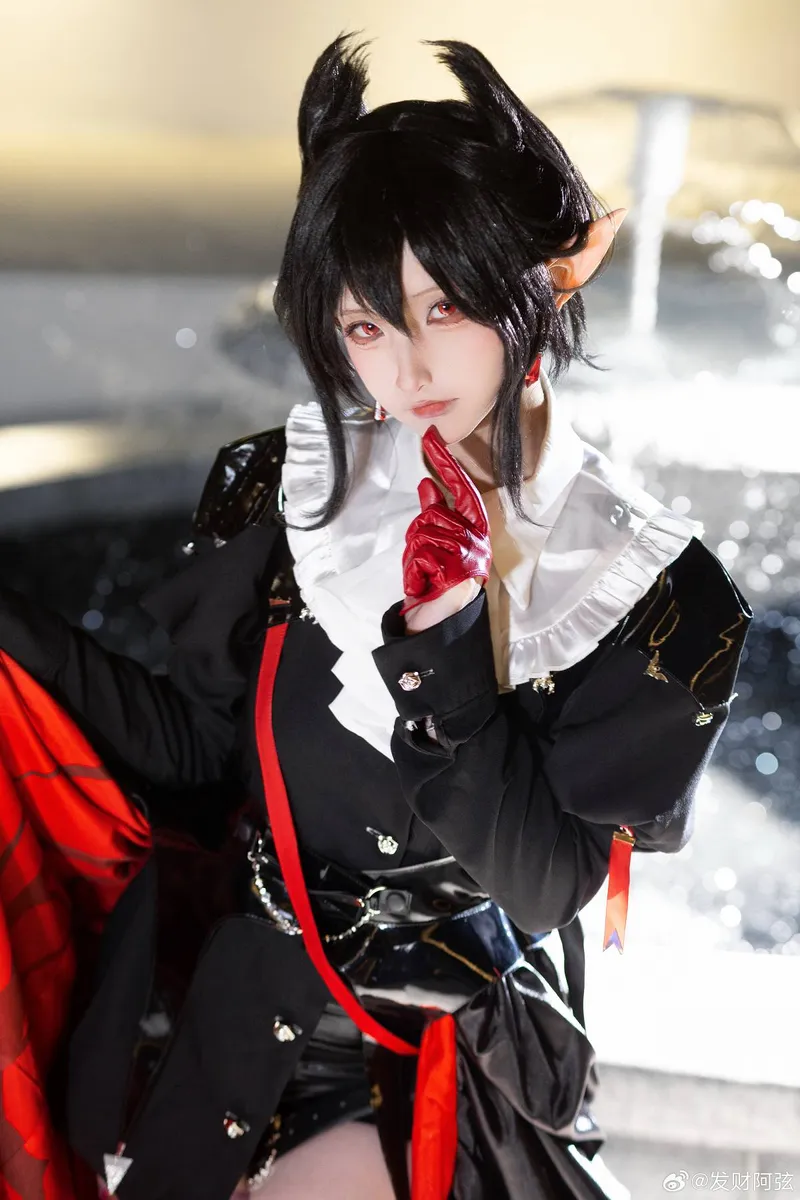 《明日方舟》隐德来希cosplay展示