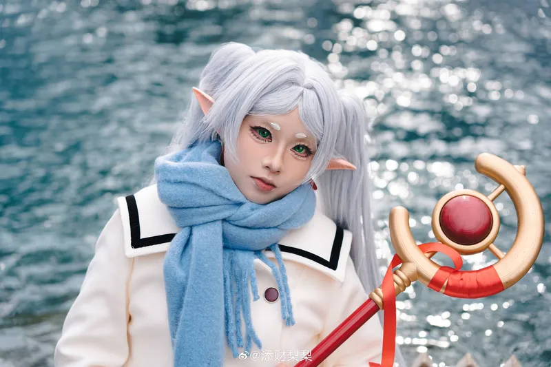 《葬送的芙莉莲》芙莉莲cosplay展示