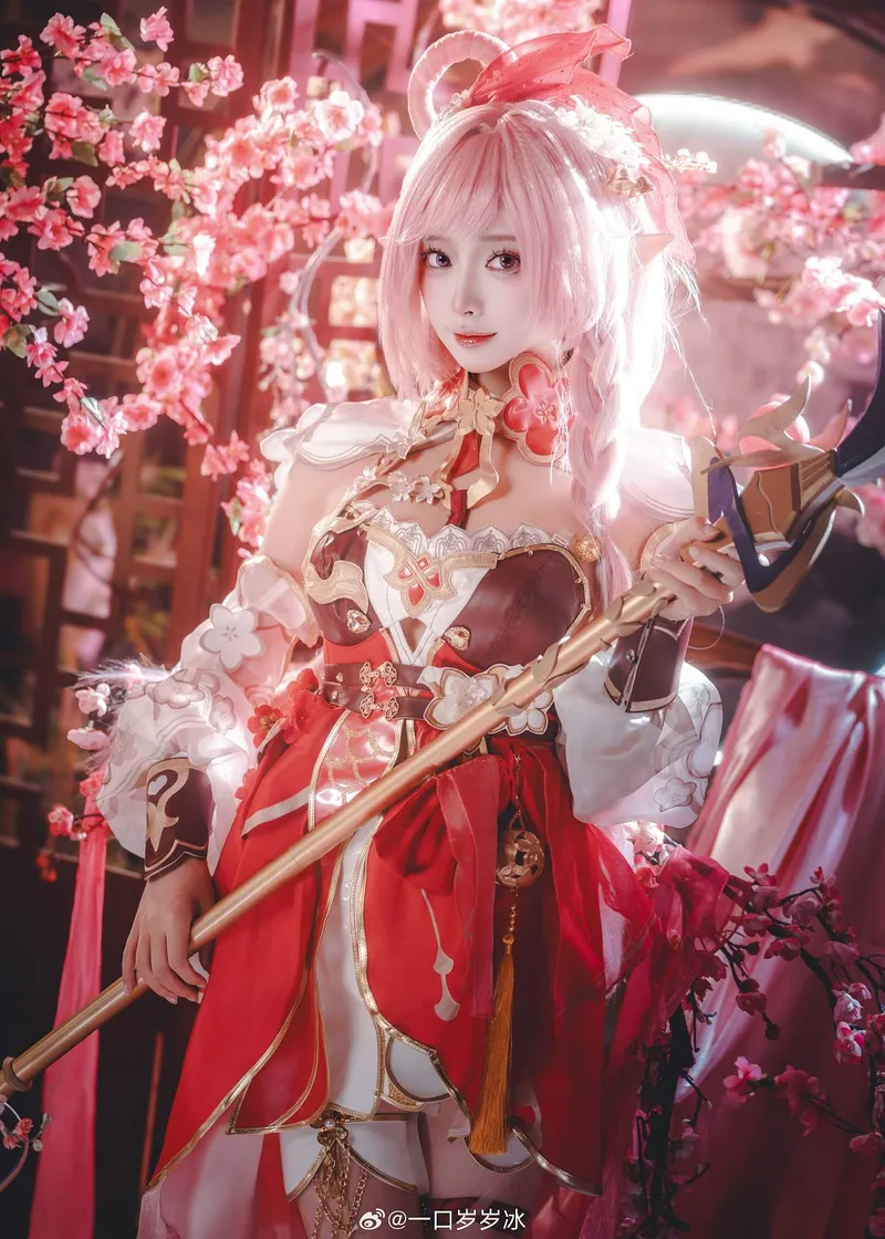 《崩坏3》爱莉希雅cosplay展示