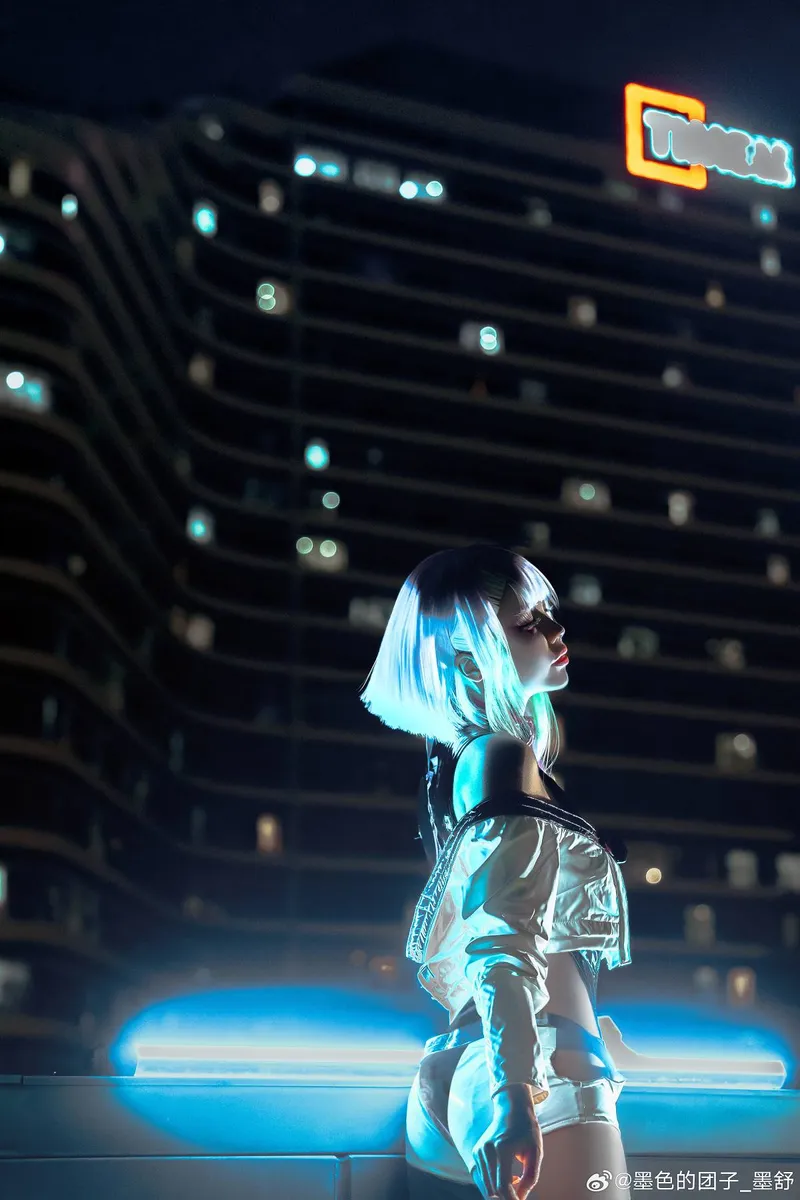 《赛博朋克边缘行者》露西Cosplay展示