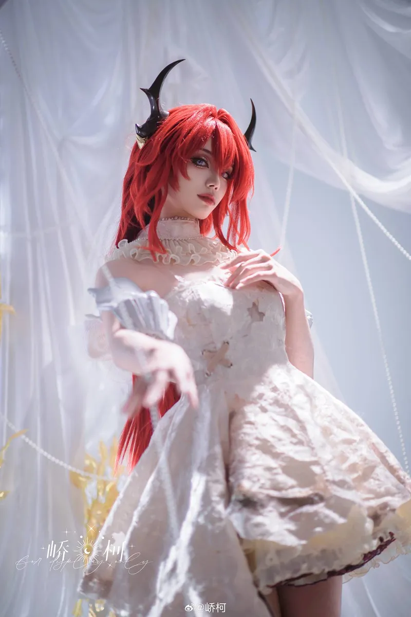 《明日方舟》史尔特尔cosplay展示