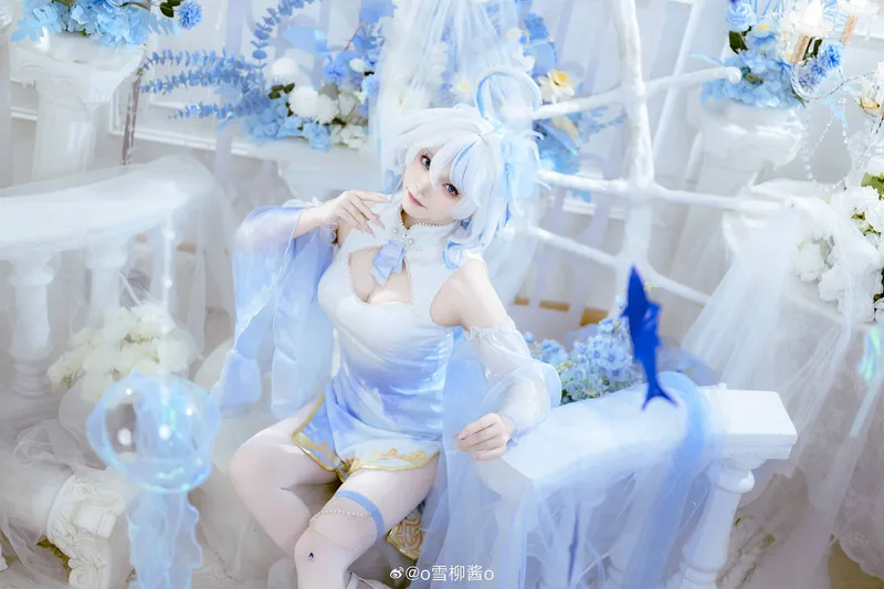《原神》芙宁娜cosplay展示