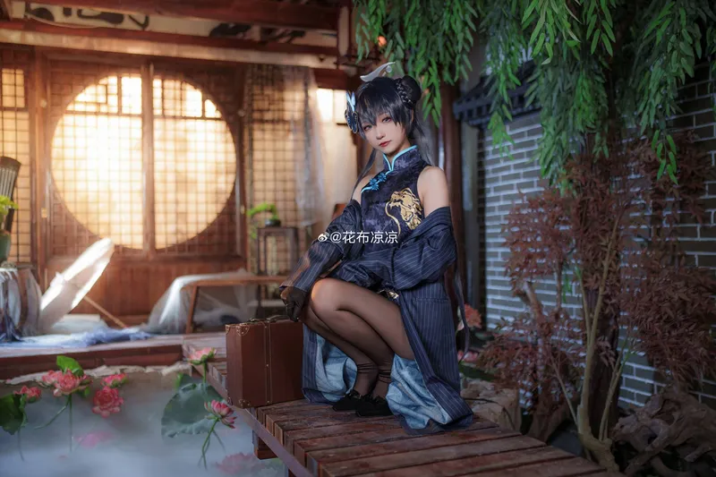 《蔚蓝档案》龙华妃咲cosplay展示