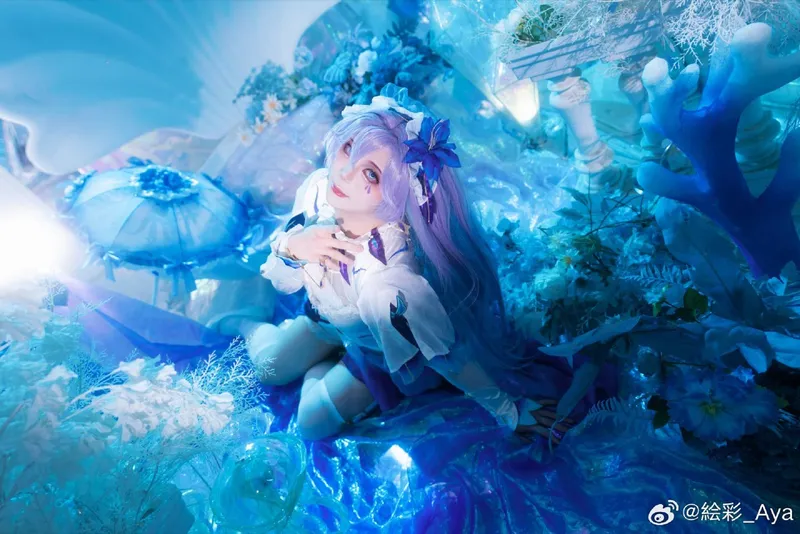 《鸣潮》坎特蕾拉cosplay展示