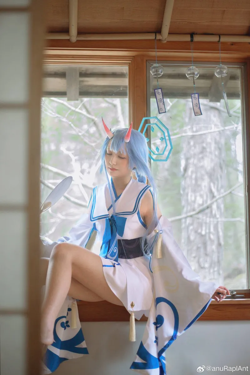 《蔚蓝档案》和乐千世cosplay