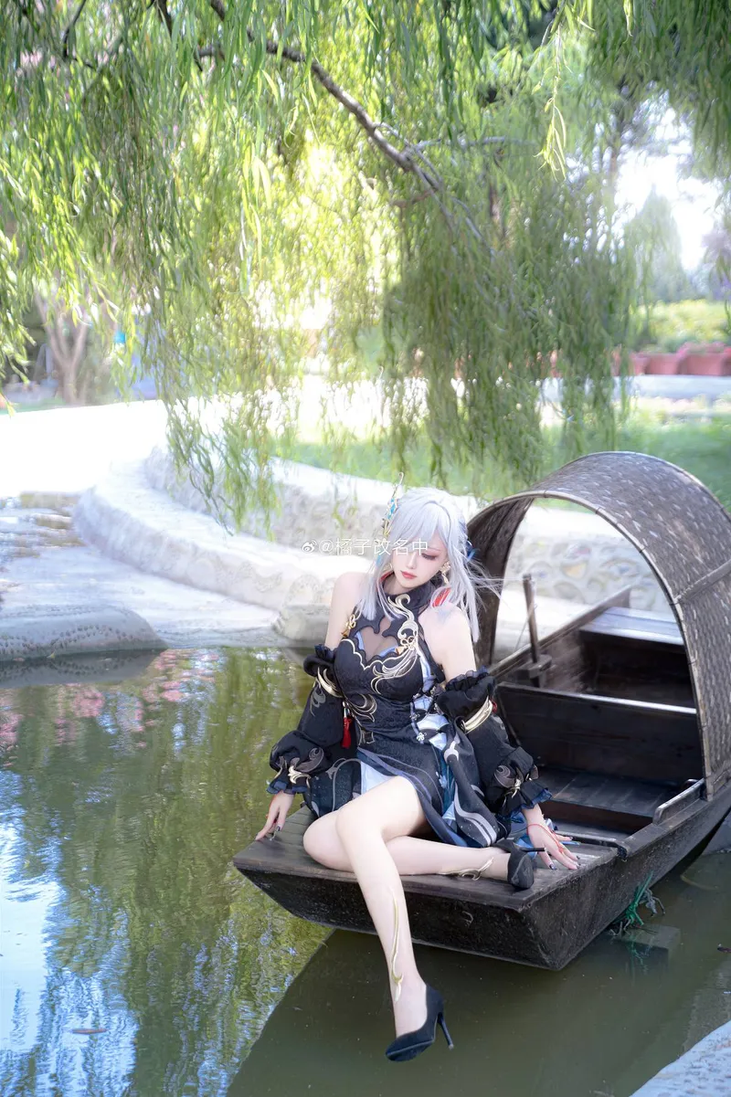 《原神》申鹤cosplay展示