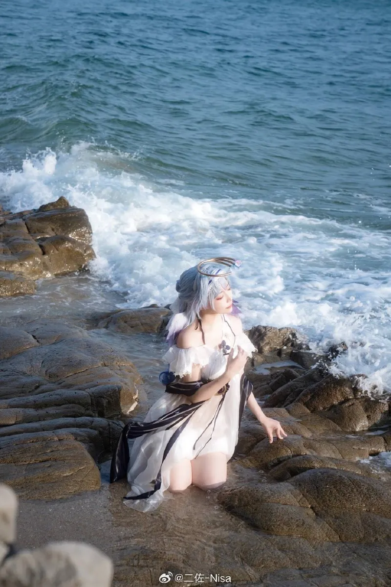 《崩坏星穹铁道》知更鸟cosplay