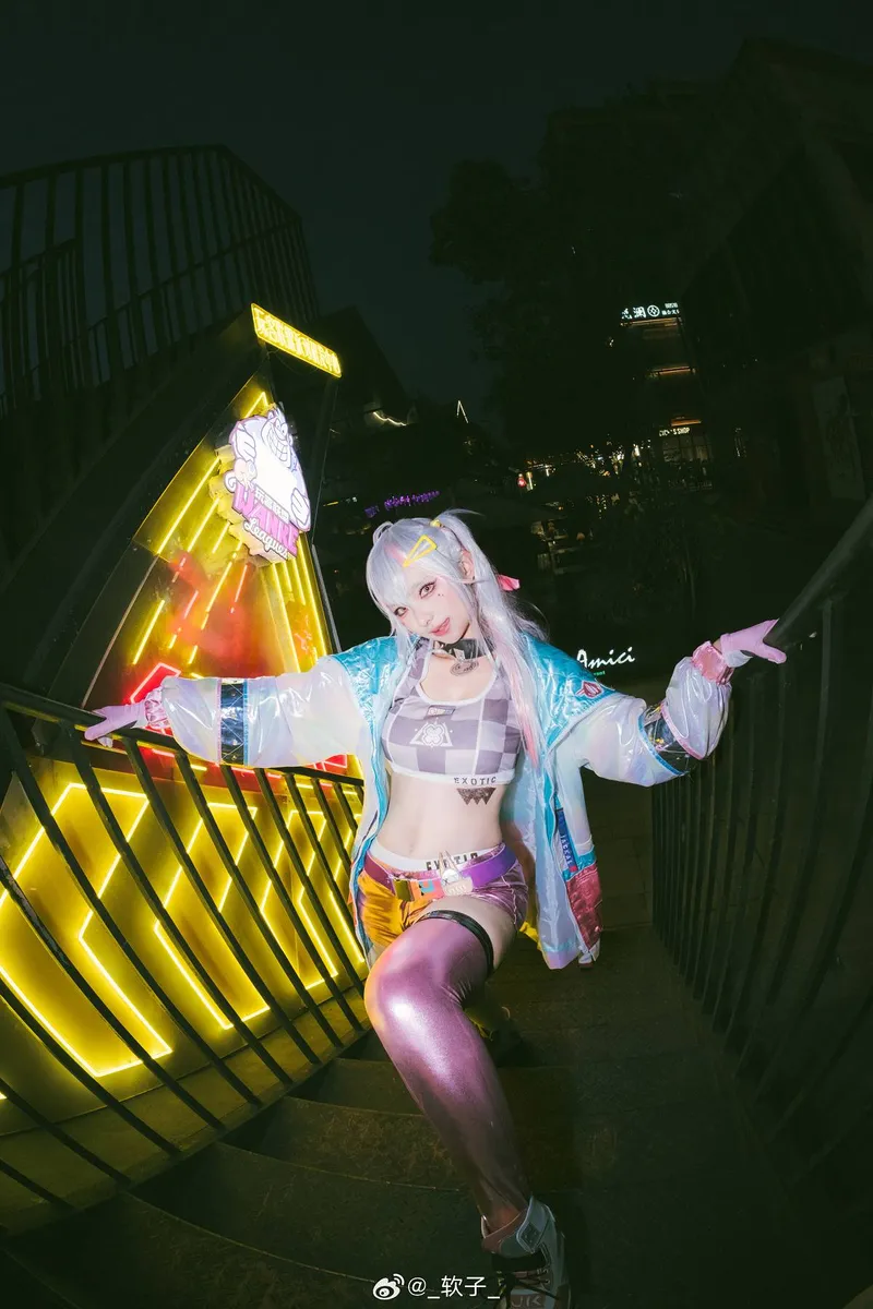 《胜利女神》豺狼cosplay展示