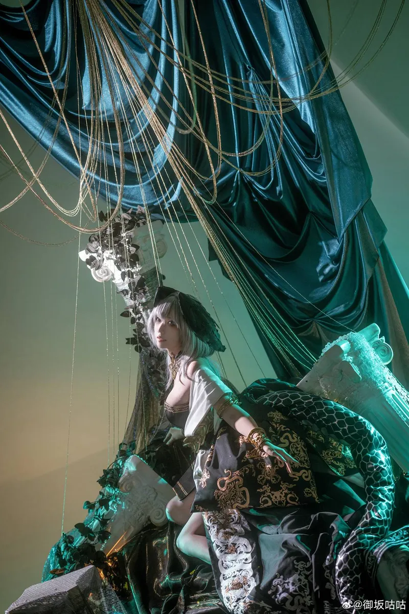 《明日方舟》霍尔海雅cosplay展示