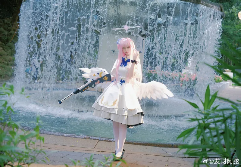 《蔚蓝档案》圣园未花cosplay