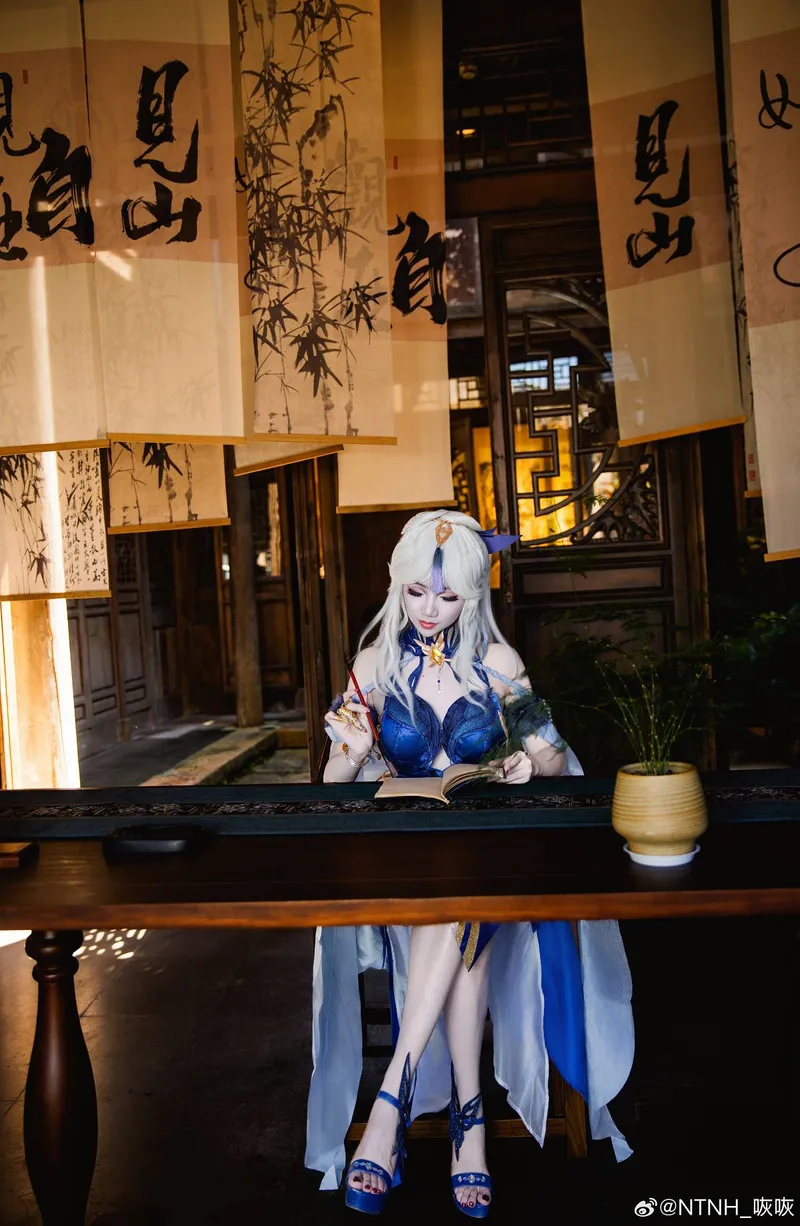 《原神》凝光cosplay展示