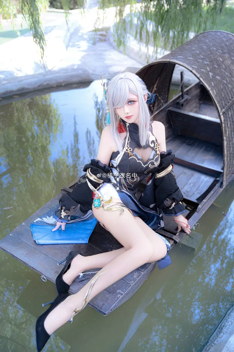 《原神》申鹤cosplay展示