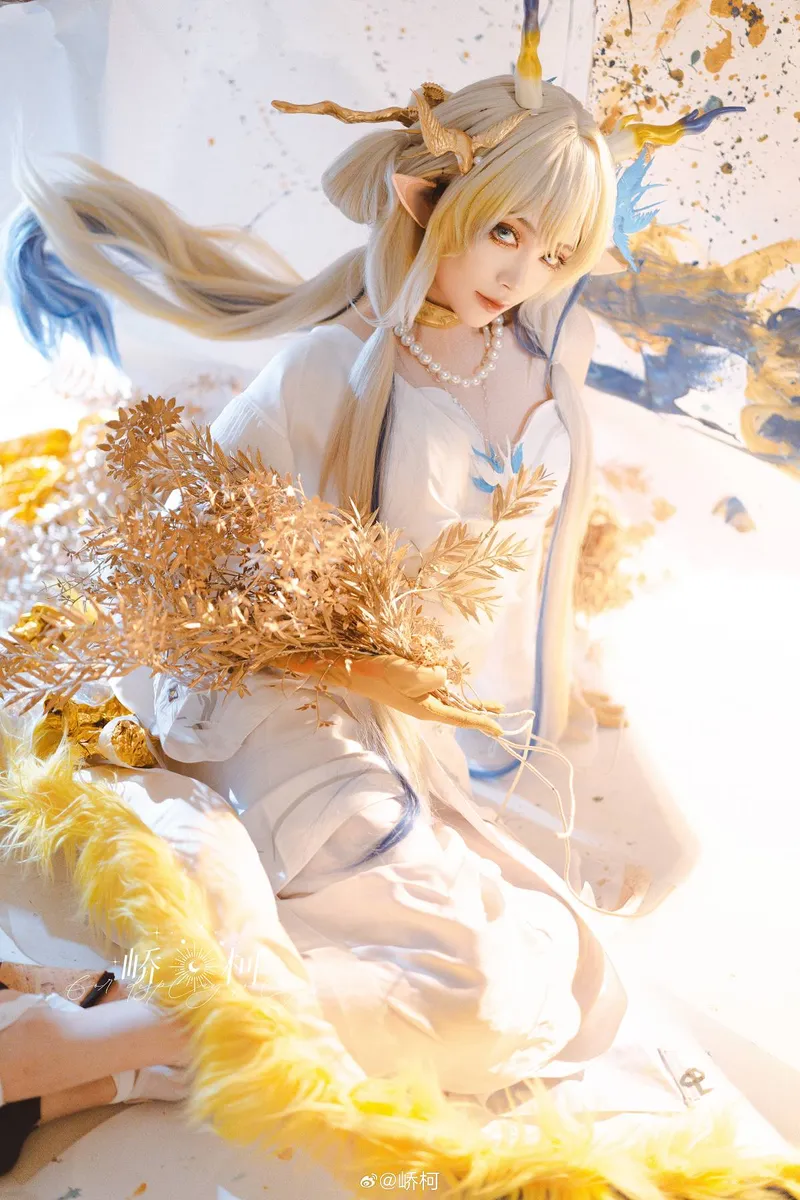 《明日方舟》黍Cosplay展示