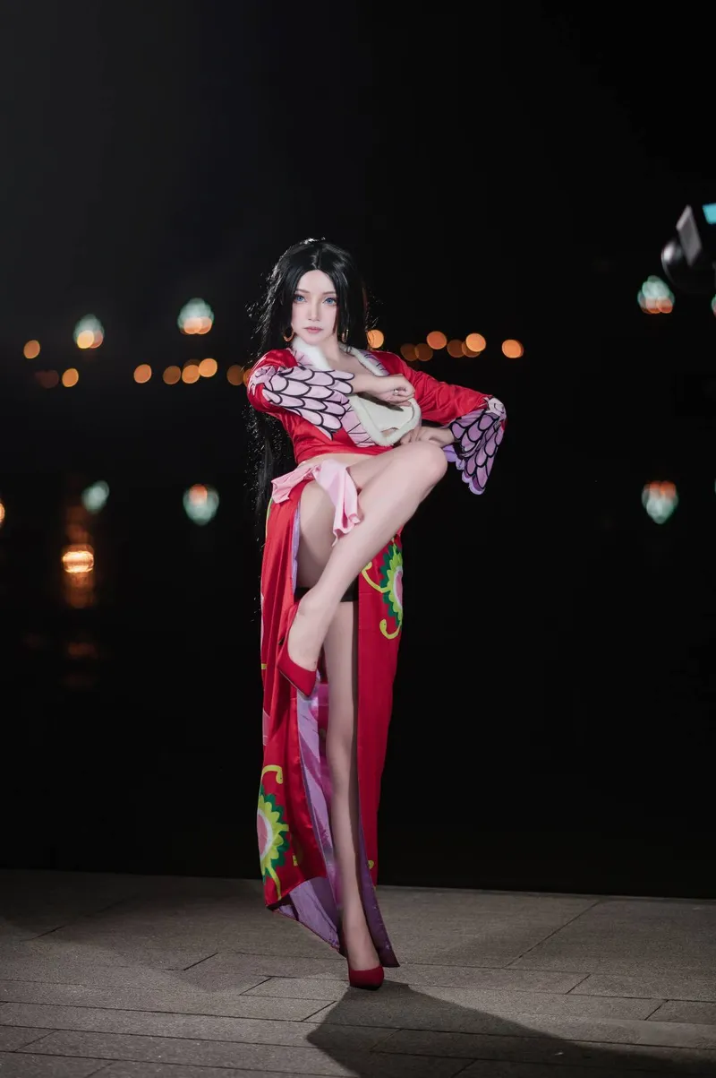 《海贼王》波雅汉库克cosplay展示