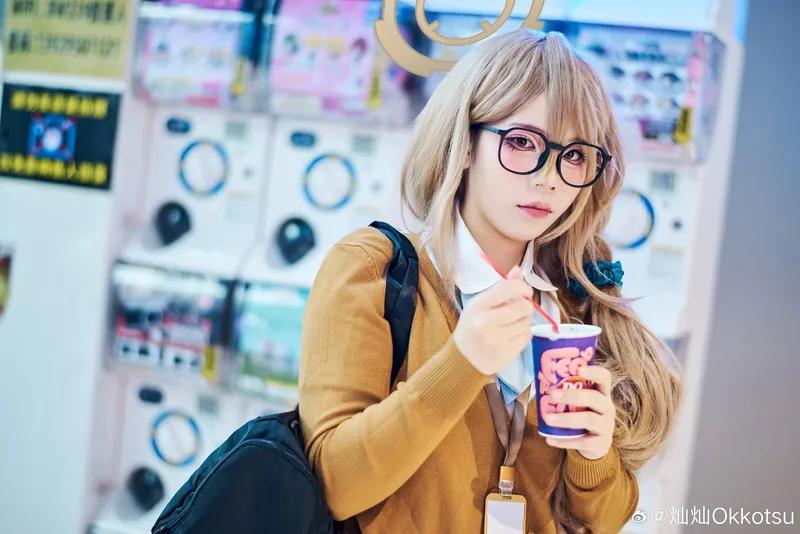 《蔚蓝档案》室笠茜cosplay展示