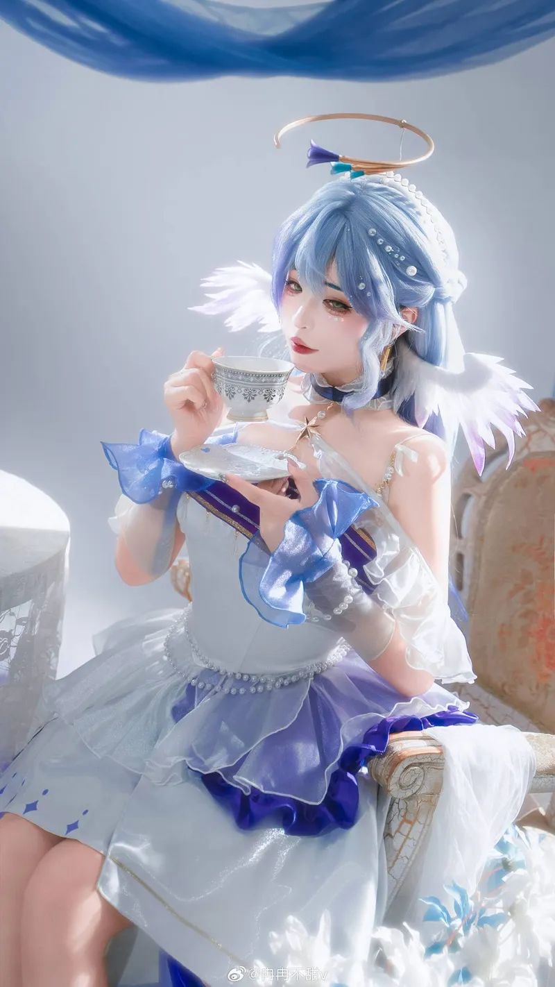 《崩坏星穹铁道》知更鸟cosplay