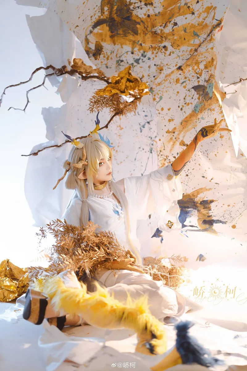 《明日方舟》黍Cosplay展示