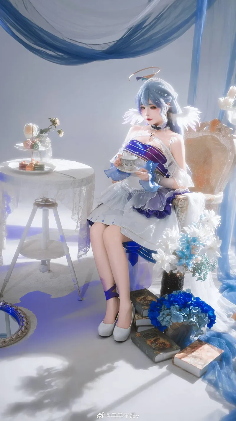 《崩坏星穹铁道》知更鸟cosplay