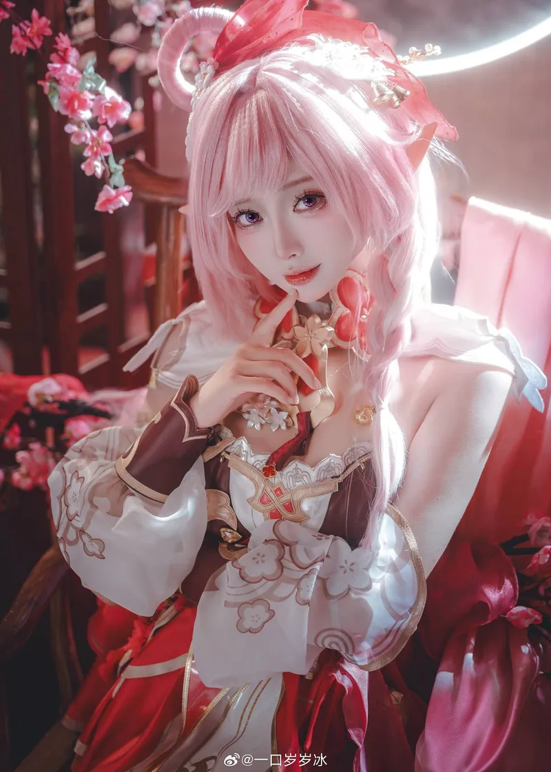 《崩坏3》爱莉希雅cosplay展示