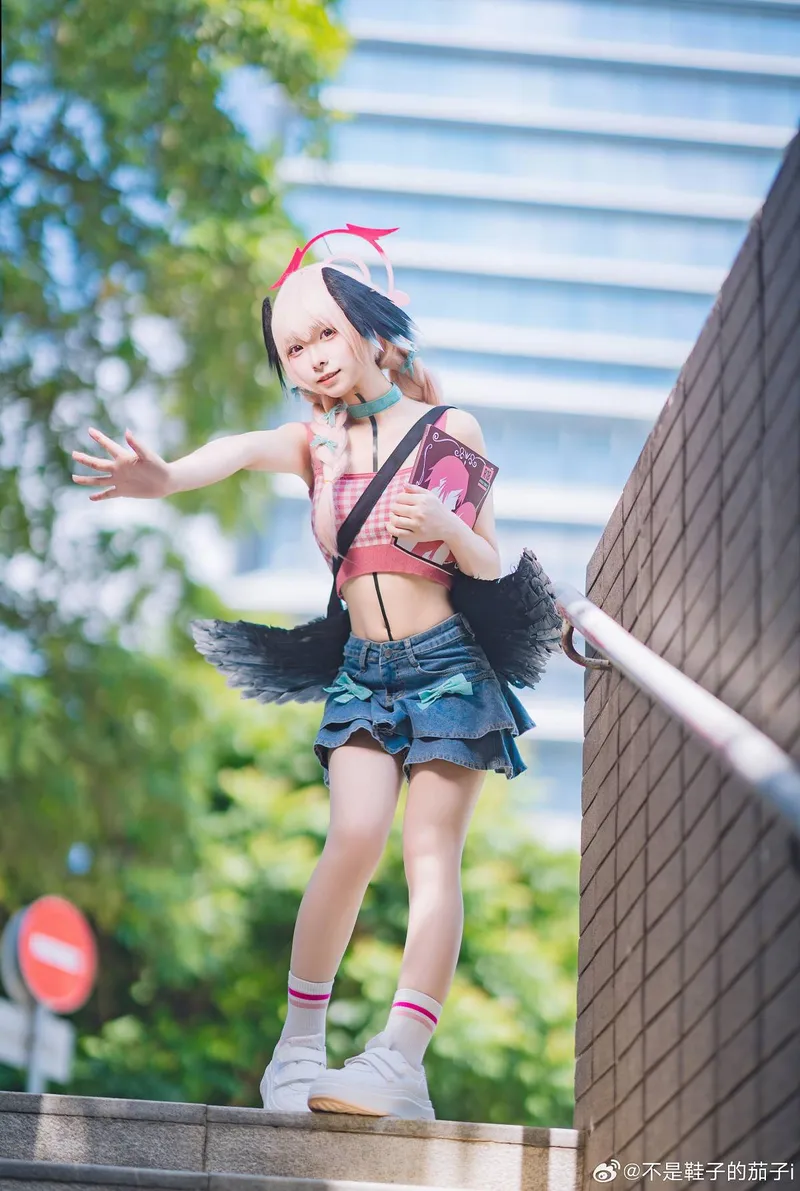 《蔚蓝档案》下江小春cosplay