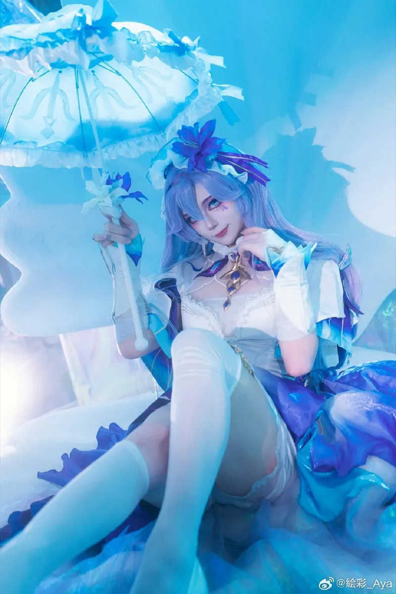 《鸣潮》坎特蕾拉cosplay展示