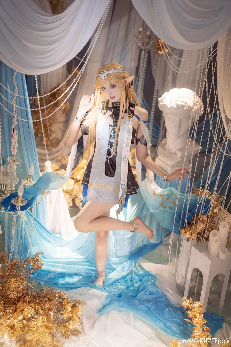 《鸣潮》卡提希娅cosplay展示