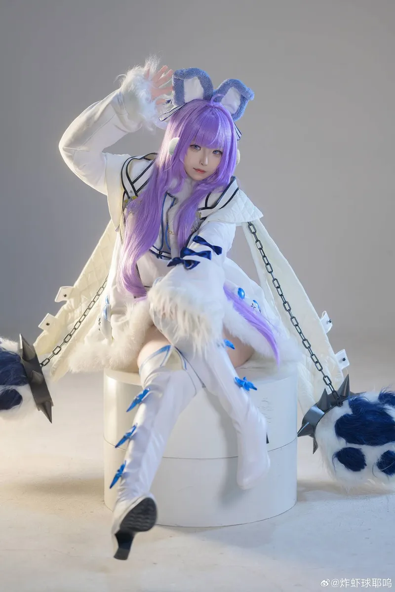 《碧蓝航线》塔什干Cosplay展示